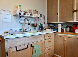 2016 Williamsburg Dr, Waukegan, IL 60085