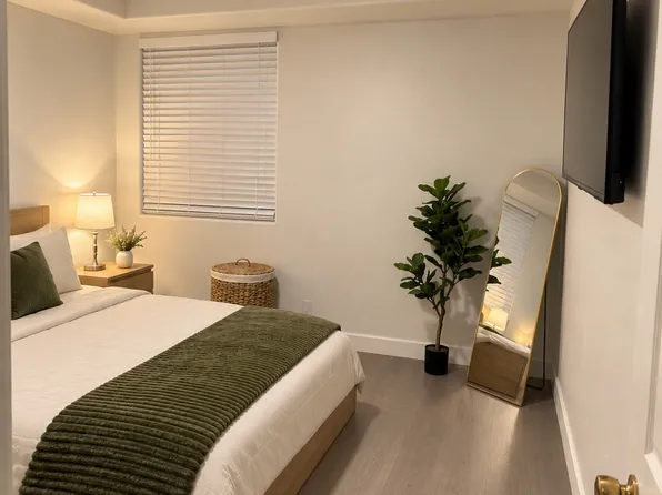 4960 Harrison Dr APT 233, Las Vegas, NV 89120