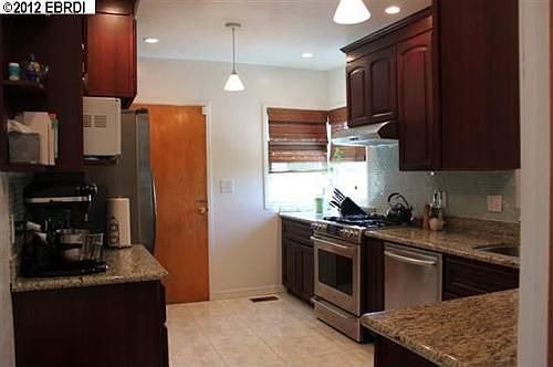 4th image of 7808 Hillmont Dr