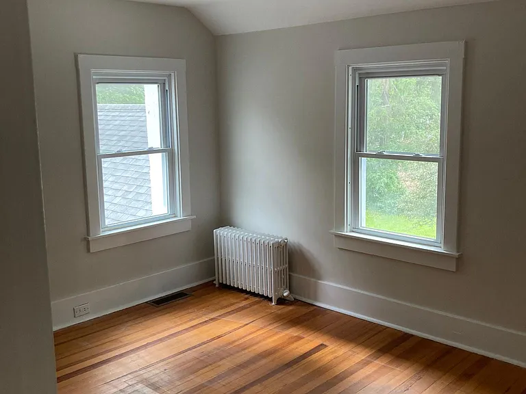51 W Elizabeth St — Photo 15