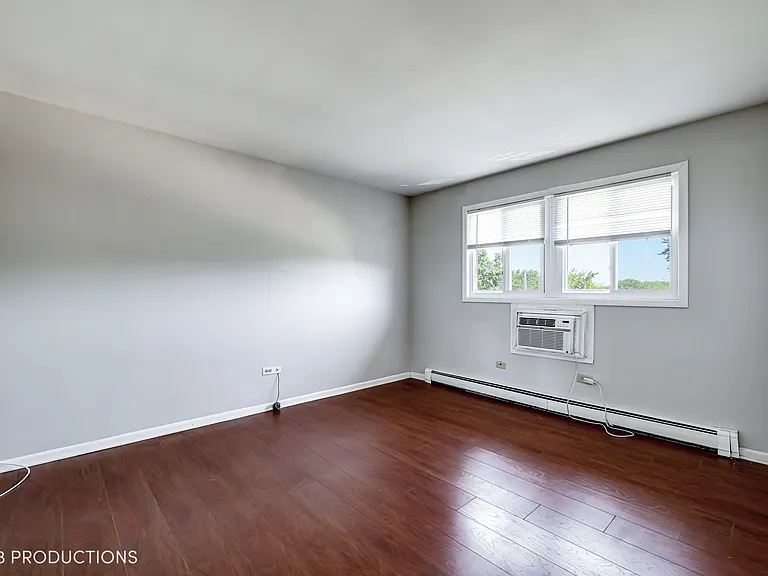 9114 W 140th St #103 — Photo 5
