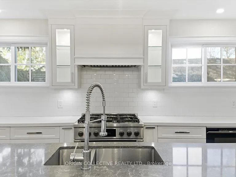 79 Wilson St E — Photo 38