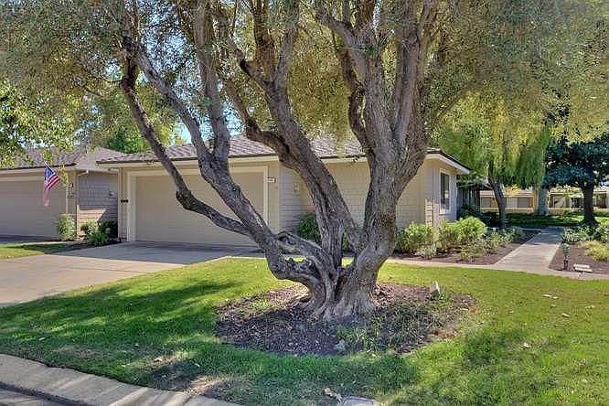 1st image of 1110 Holly Oak Cir