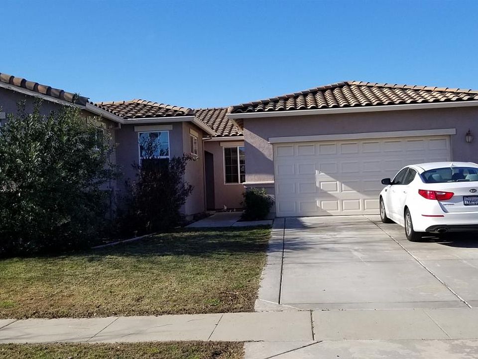 1st image of 404 E Flora Ct