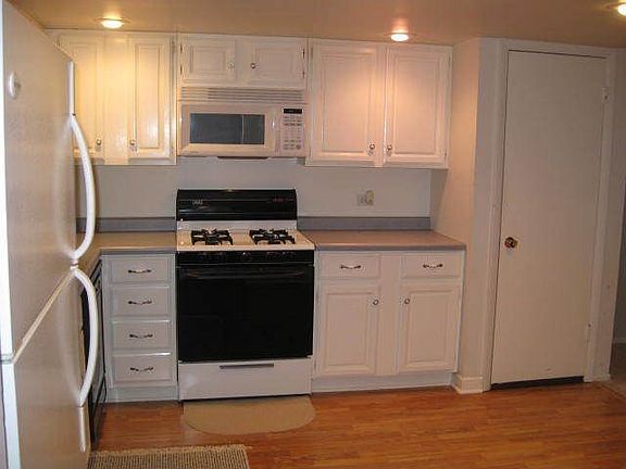 4th image of 1752 Whidden Ave