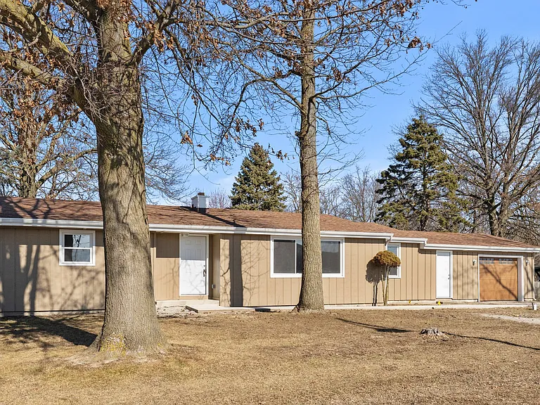 1514 W Dupont Rd — Photo 31