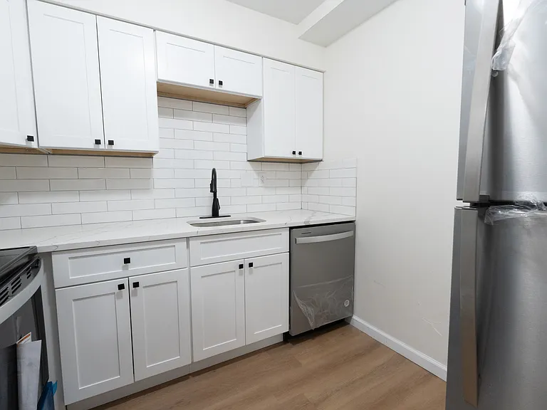 5303 Harding Hwy #301 — Photo 7