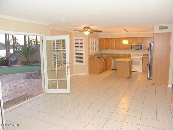 4th image of 10916 S Desert Lake Dr