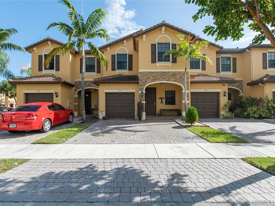 1st image of 393 NE 37th Ave #393