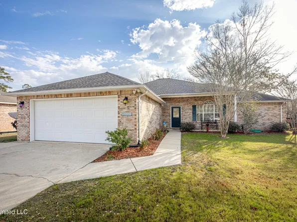 3520 N 7th St, Ocean Springs, MS 39564