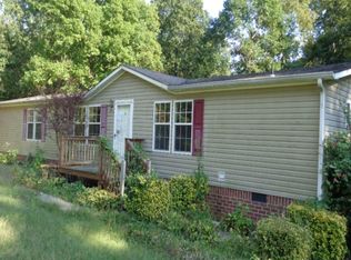 682 Nubia Rd, Westmoreland, TN 37186