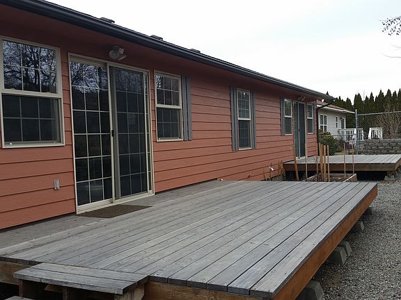 3rd image of 706 Quassia St