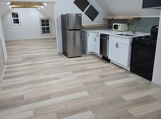 (Undisclosed Address), Lakewood, OH 44107