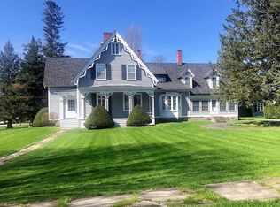 16 Chestnut St, Champlain, NY 12919