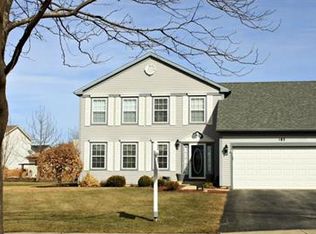 183 White Oak Ct, North Aurora, IL 60542