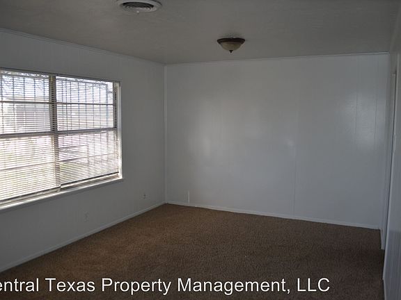 5th image of 3212 Longview Dr