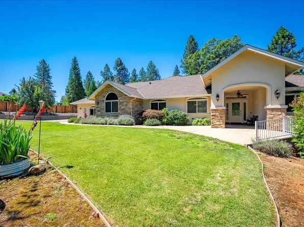 15570 Bella Sera Ct, Grass Valley, CA 95945