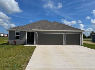 365 W Oak Lawn St, Rogersville, MO 65742