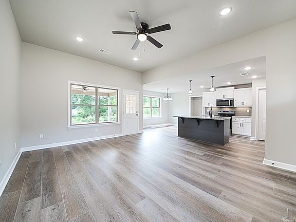 3rd image of 54 Birchwood Dr
