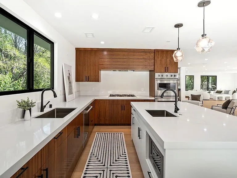 4545 Balboa Ave — Photo 15
