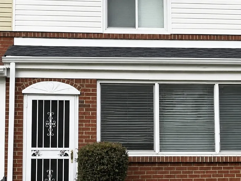 3426 Baker St NE — Photo 1