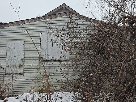 4th image of 506 E 144th St