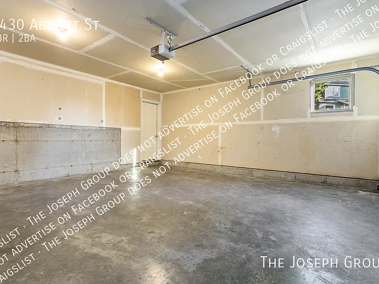 3430 Abbott St — Photo 23