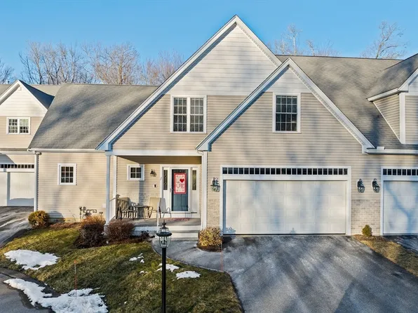 17 Northfield Dr Unit 17, Rockland, MA 02370