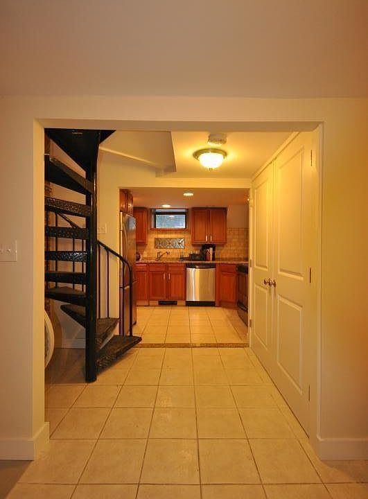 1st image of 22 Sussex St #Townhouse