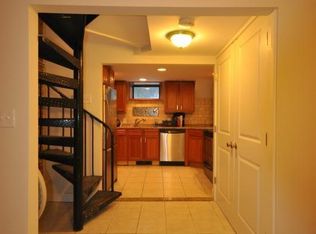 22 Sussex St #TOWNHOUSE, Boston, MA 02120