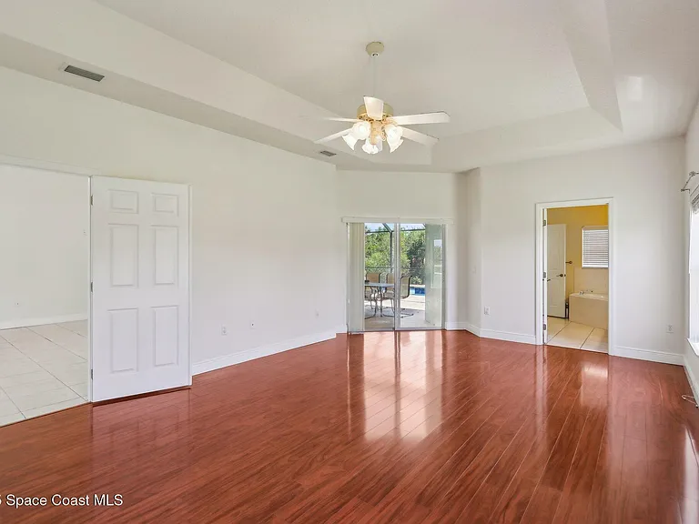 929 Hialeah St — Photo 19
