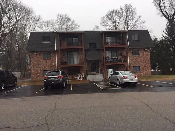 3 Cassidy Ln #6 — Photo 1