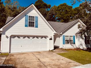 617 Darkwood Dr, Havelock, NC 28532