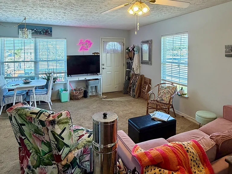 603 Dogwood St #D — Photo 12