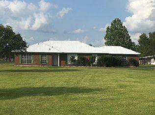 1001 County Road 207, Bay City, TX 77414