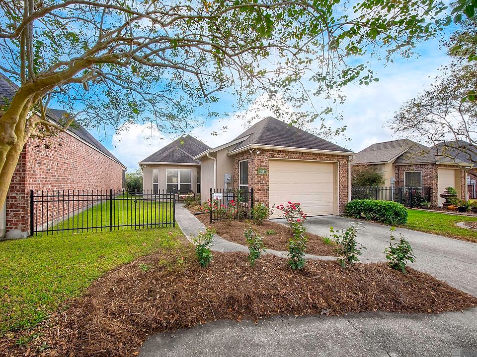 1st image of 5448 Courtyard Dr