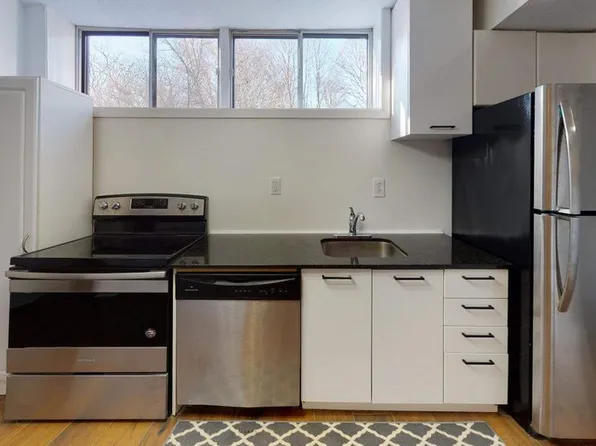 61 Darlingside Dr #1A, Toronto, ON M1E 3P2