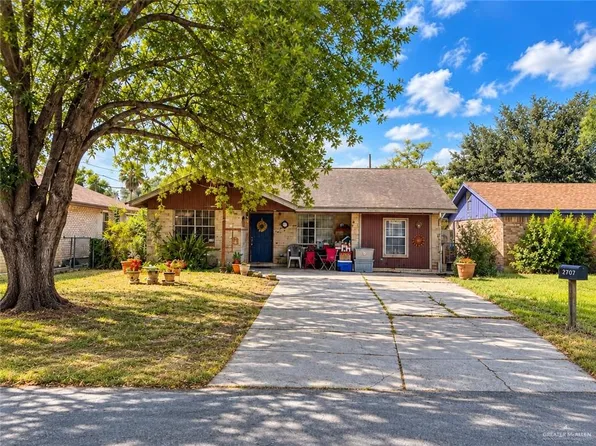 1015 Alta Vista Dr, Alamo, TX 78516