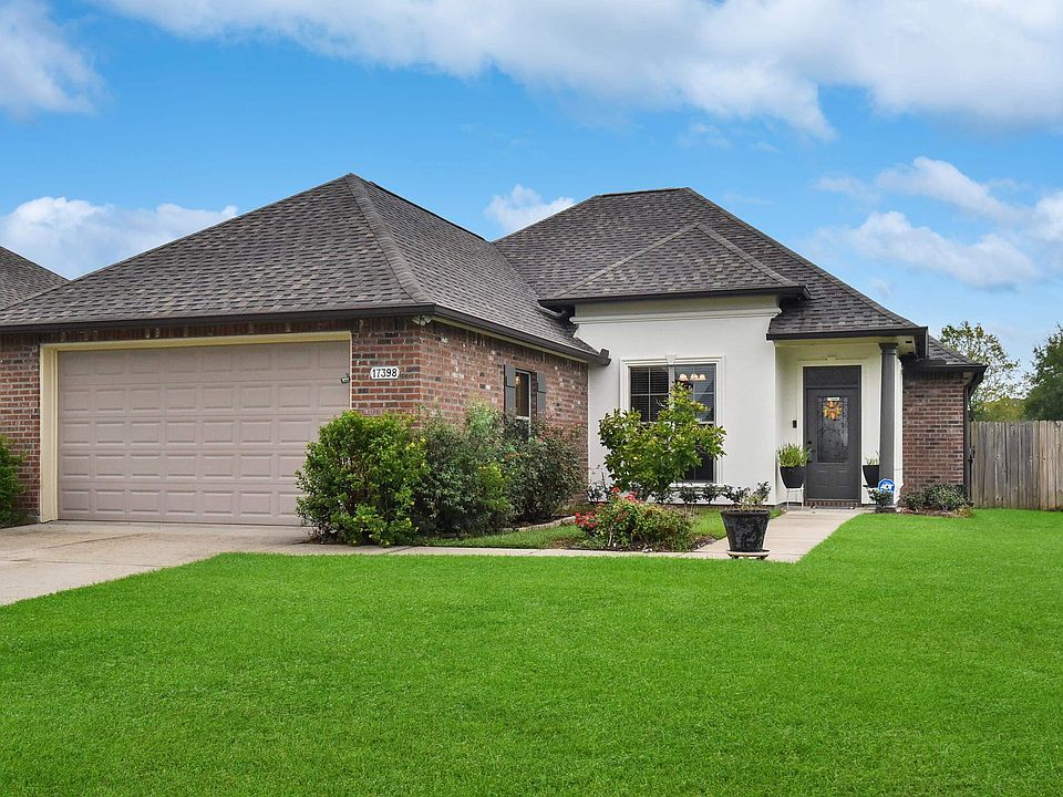 1st image of 17398 Pheasant Dr