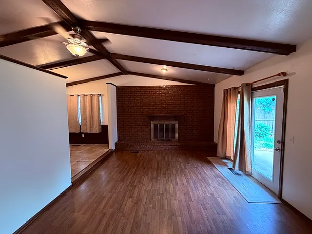 3 bed, 1208 sqft, $1,400 — Photo 4