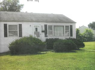 8310 Fay Dr, Saint Louis, MO 63134