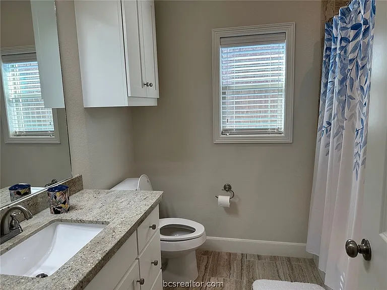 15605 Long Creek Ln — Photo 20