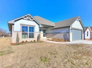14125 Upper Village Dr, Piedmont, OK 73078