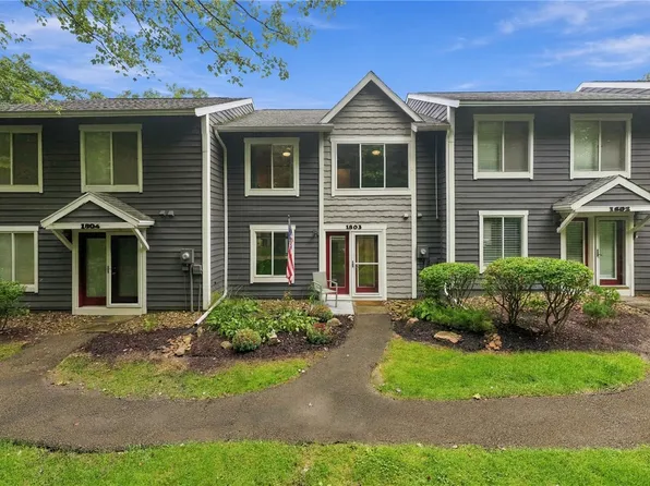 1803 Eagles Ridge Ct, Hidden Valley, PA 15502