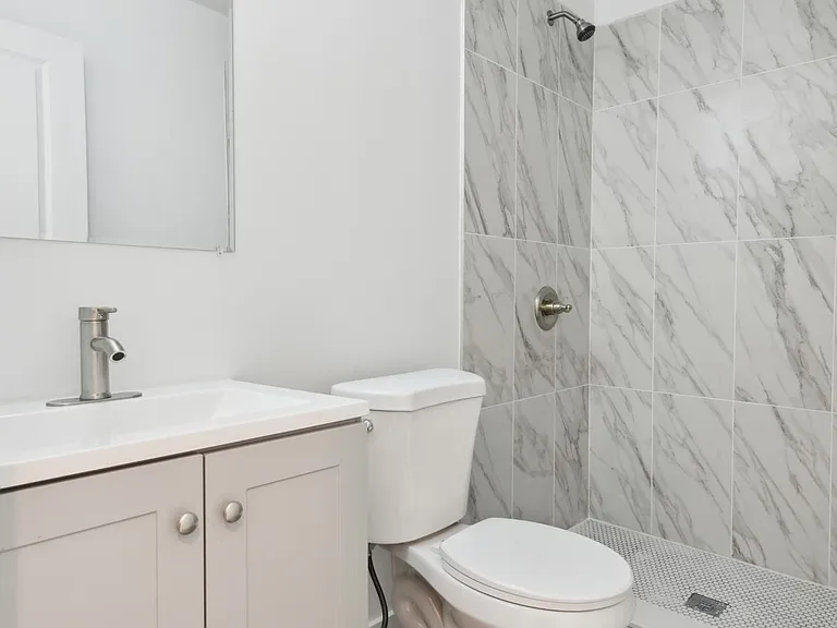 5102 Arch St #2 — Photo 9