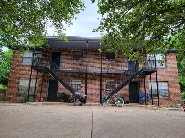 1810C Woodsman Dr, College Station, TX