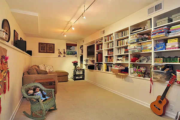 Sold by Corcoran | media 18