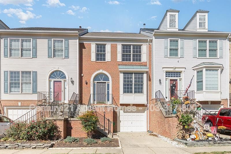 1st image of 7026 Fieldhurst Ct
