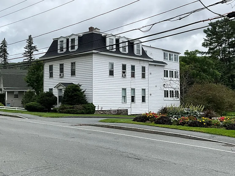 58 School St — Photo 17
