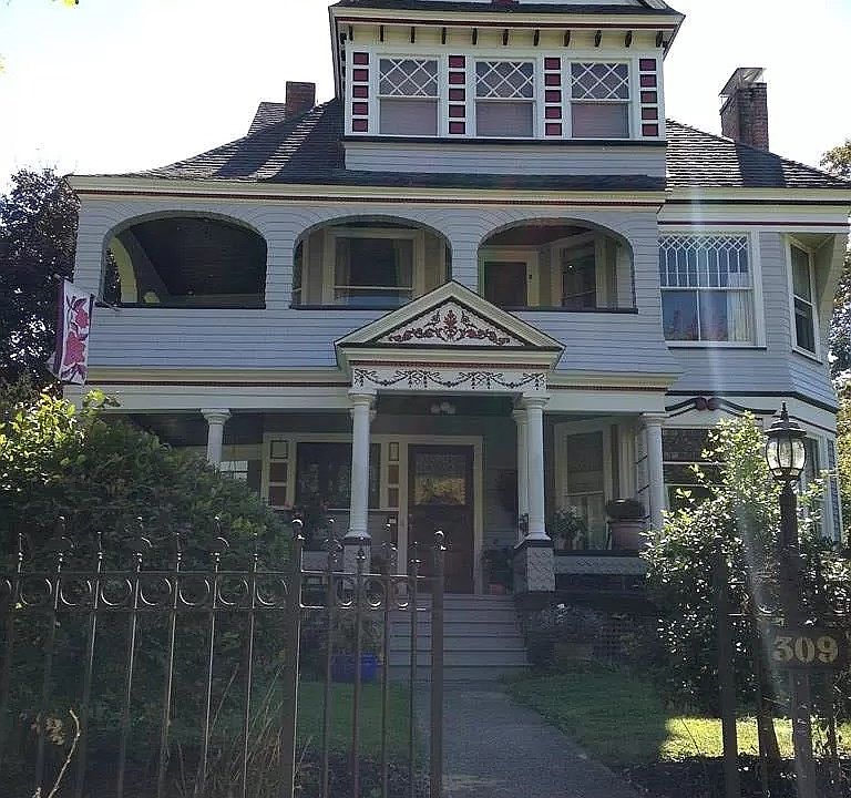 309 W 1st St, Oil City, PA 16301 Zillow